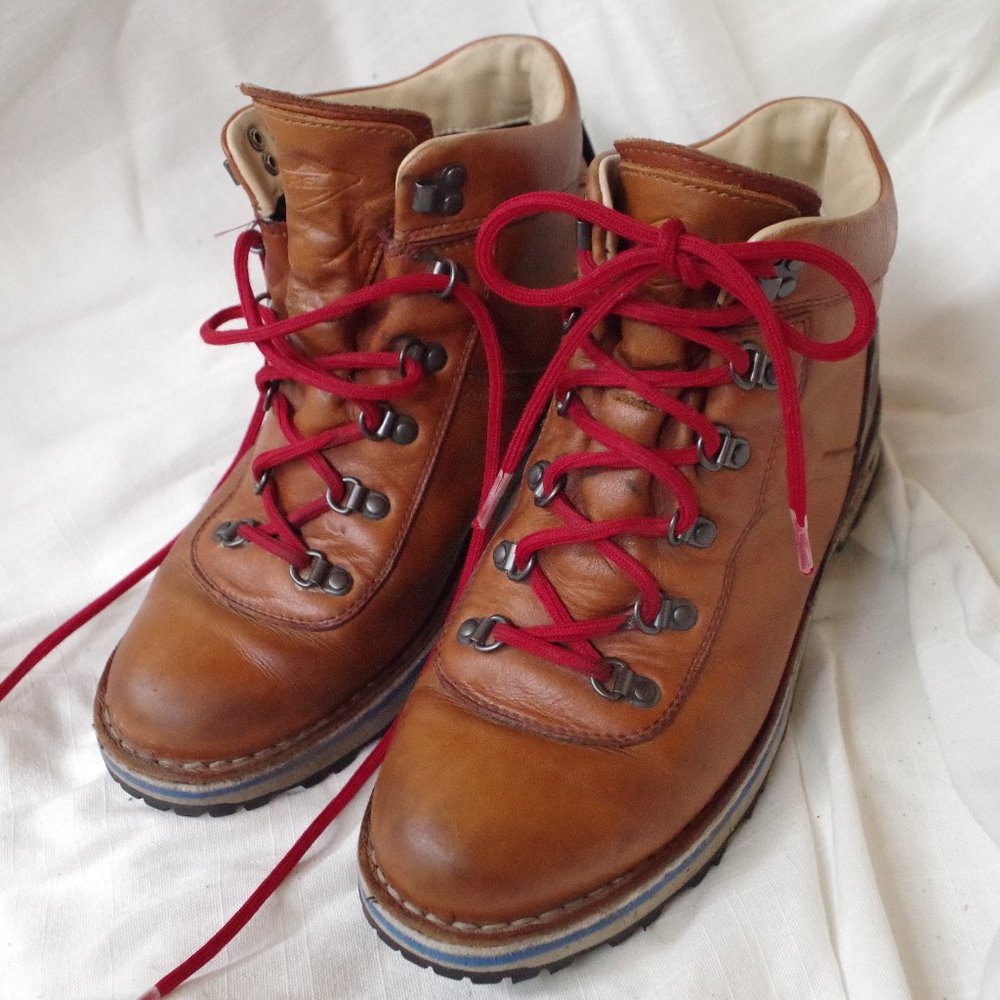 Merrell Waitsfield leather hiking boots size 8